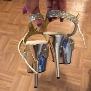 Pleaser Stilettos